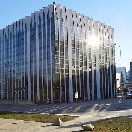 Апартаменты Charming Flat Next To Old Town And Harbor Таллин