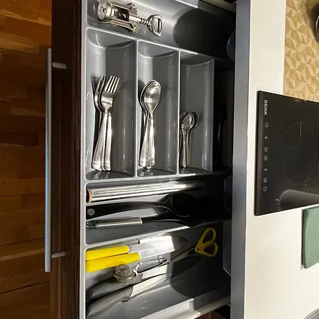 Апартаменты Charming Flat Next To Old Town And Harbor Таллин