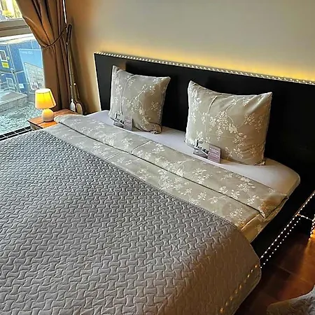 Daire Charming Flat Next To Old Town And Harbor *