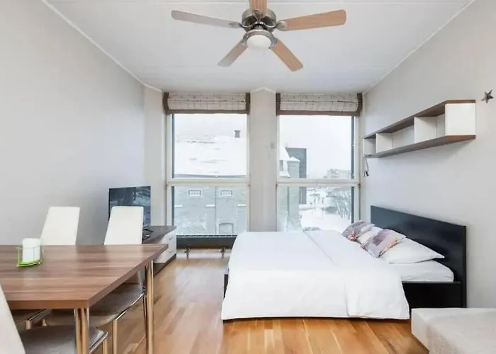 Charming Flat Next To Old Town And Harbor