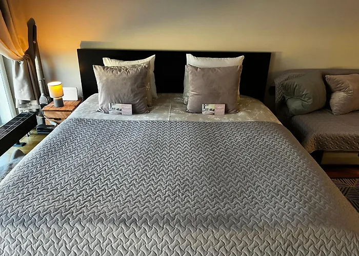 Charming Flat Next To Old Town And Harbor