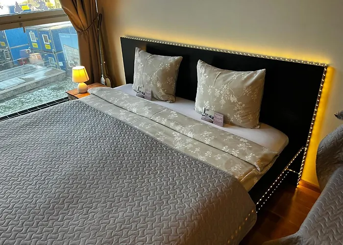 Charming Flat Next To Old Town And Harbor 公寓 *